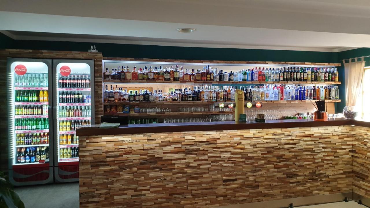 Forrest Hotel Chomutov Exterior photo