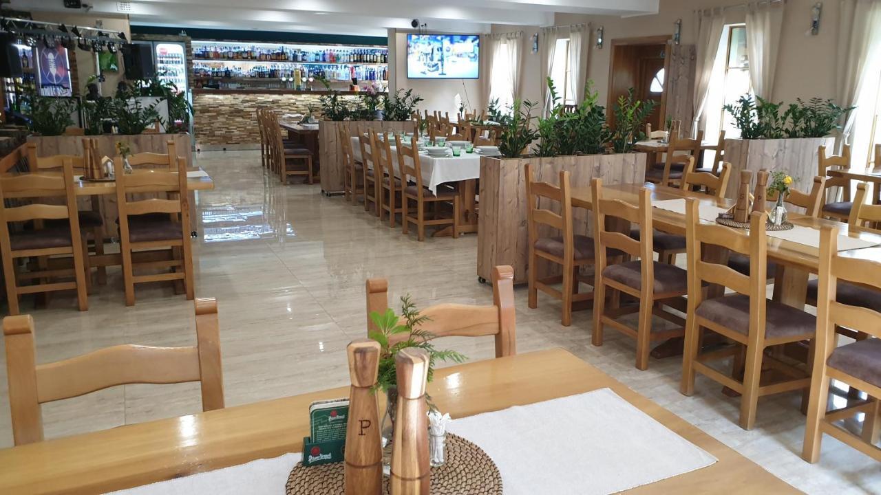 Forrest Hotel Chomutov Exterior photo