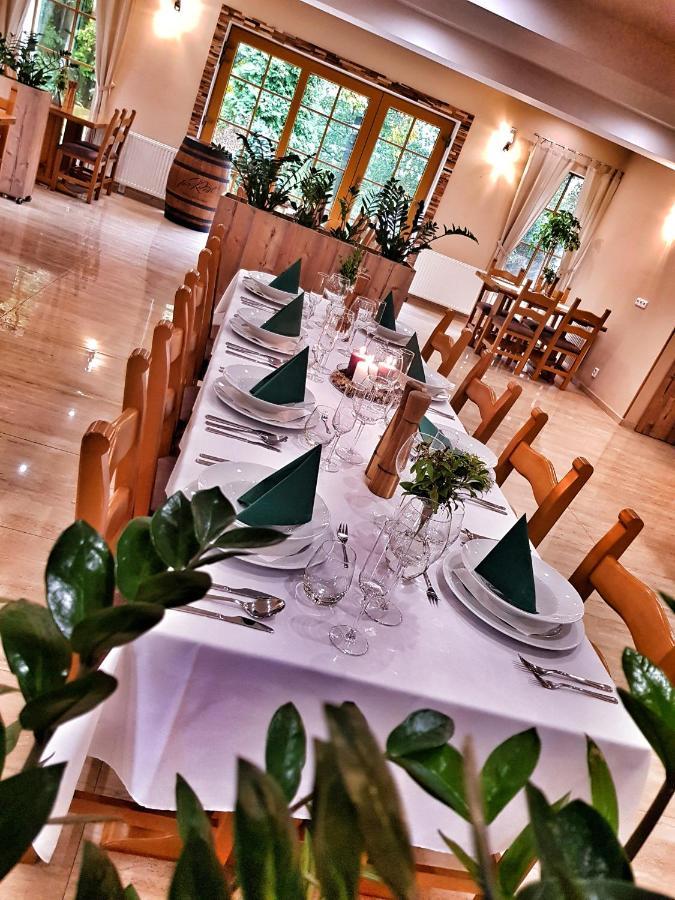 Forrest Hotel Chomutov Exterior photo