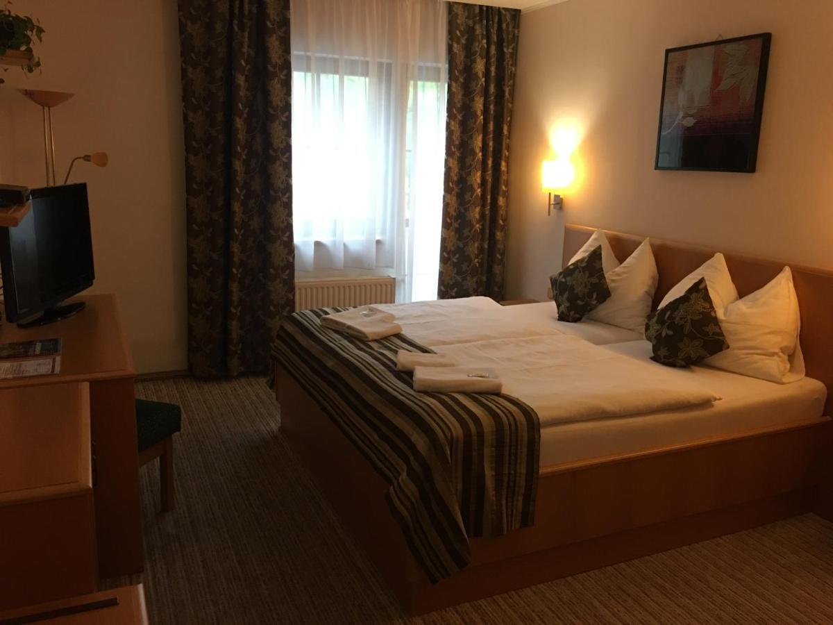 Forrest Hotel Chomutov Exterior photo